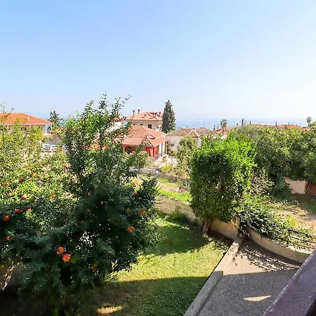 Petra Apartment Áfitos